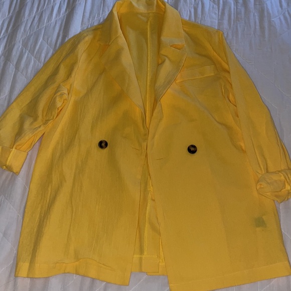 Solid Lapel Collar Button Front Blazer And Shorts Set - Picture 5 of 6